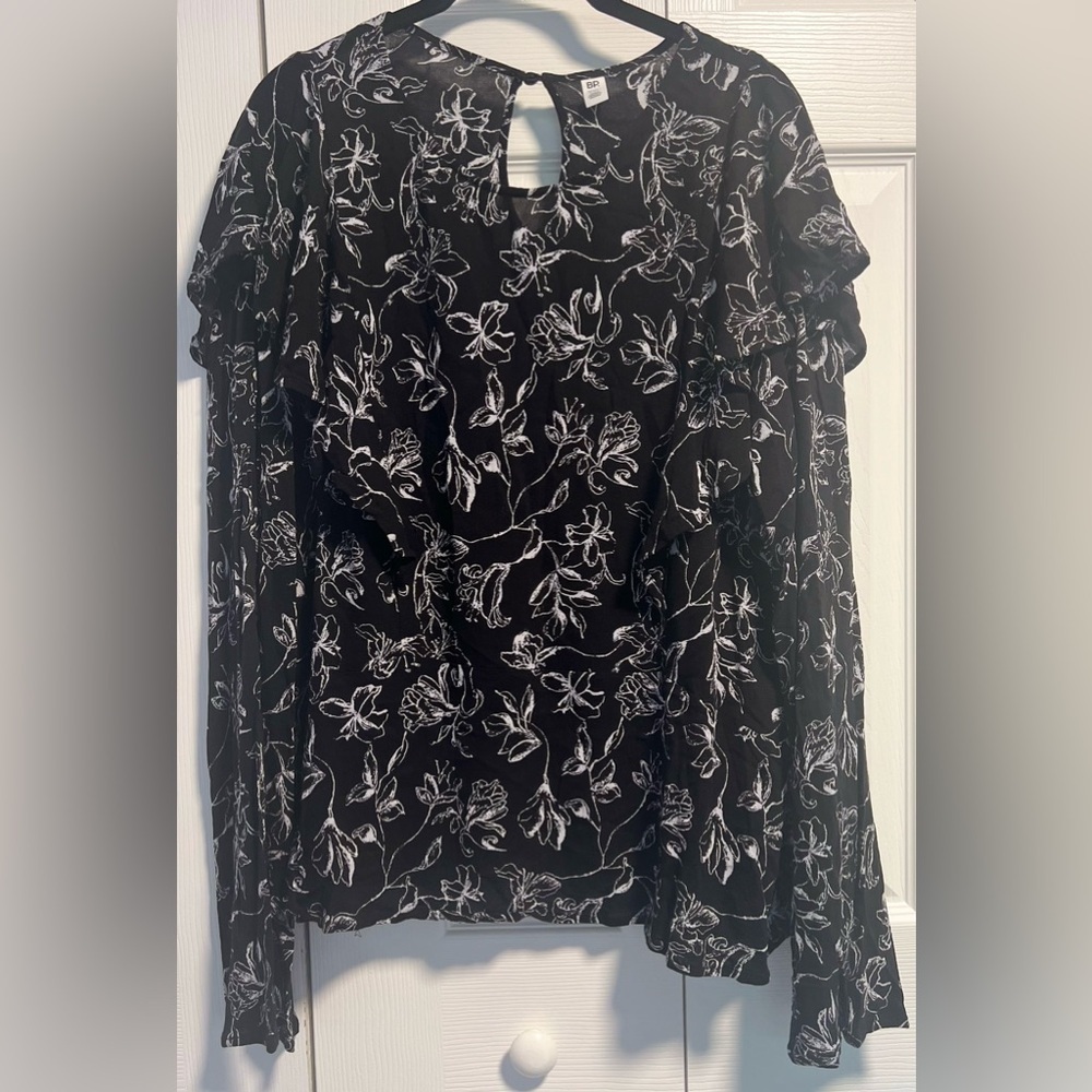 Women's BP. XXL Floral Print Ruffle Long Sleeved Blouse